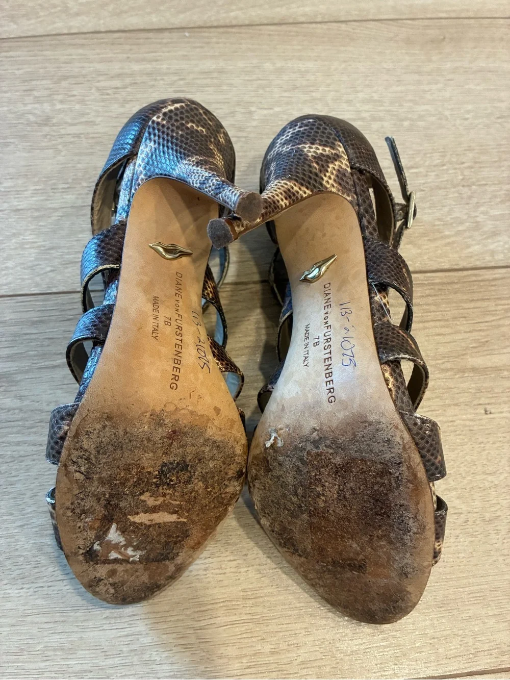 Diane Von Furstenberg Women’s Strappy Brown Snakeskin Stiletto Heel Size 7